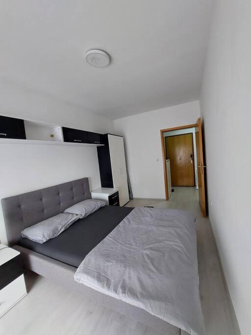 City Center Chic, Urban Apartment Skopje Eksteriør bilde