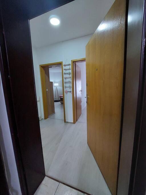 City Center Chic, Urban Apartment Skopje Eksteriør bilde